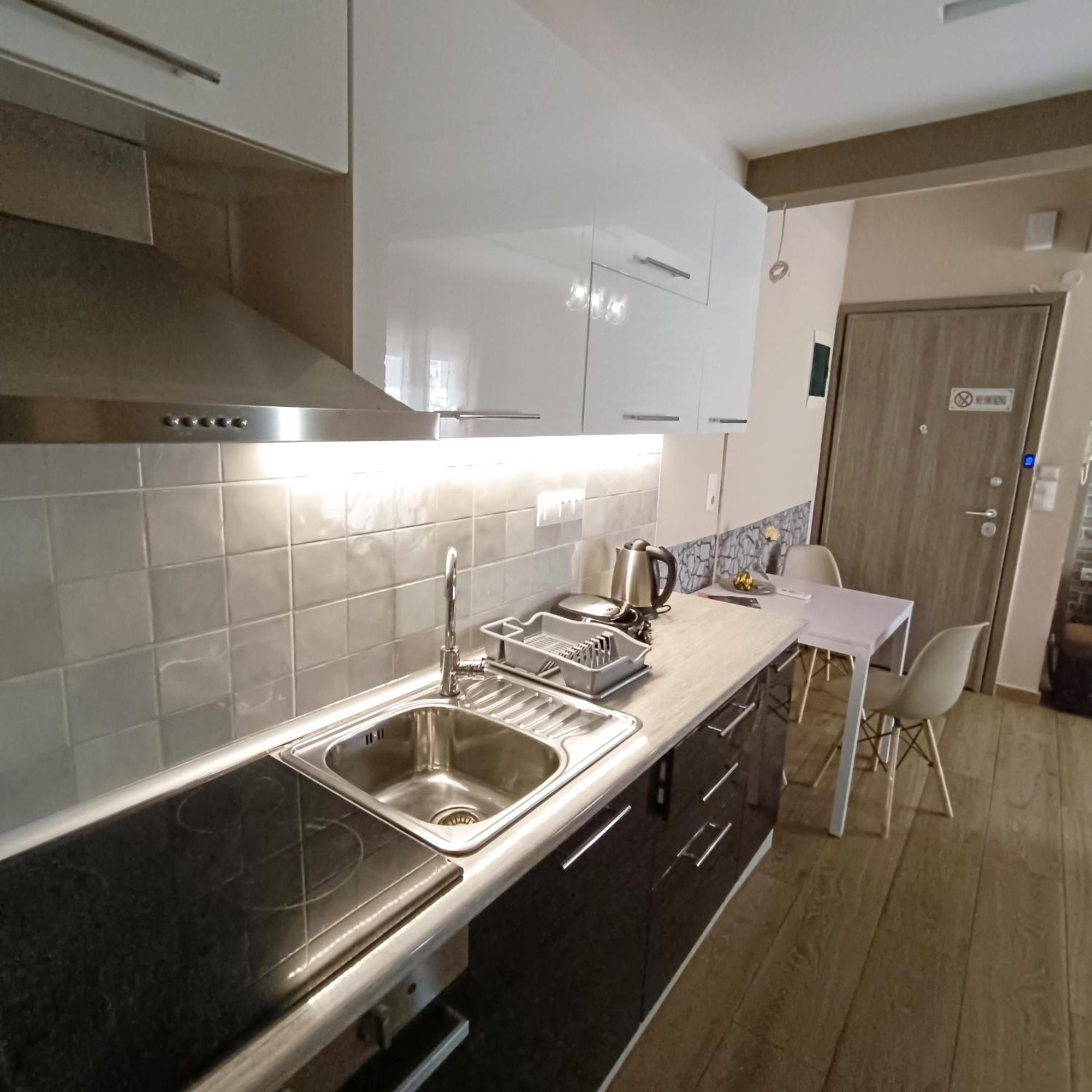 Rotonda Citycenter Two Rooms Apart.New Renovated! Солун Екстериор снимка